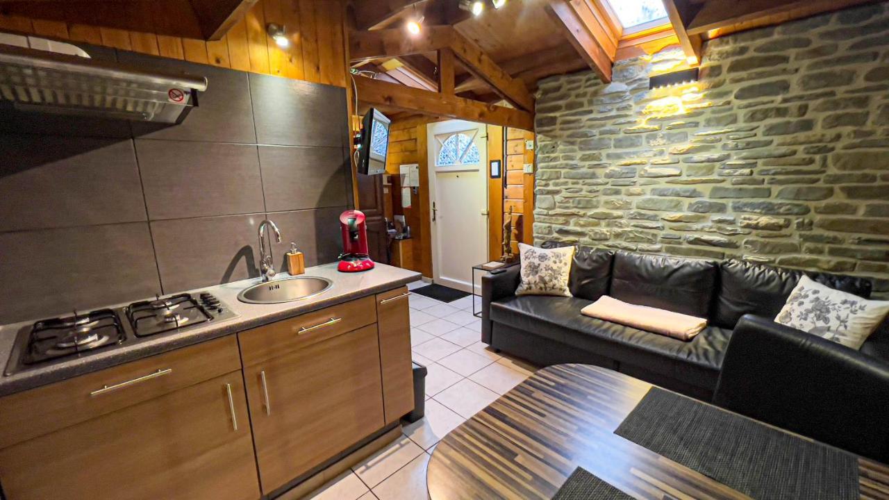 Au Chalet D'Isa Havelange المظهر الخارجي الصورة